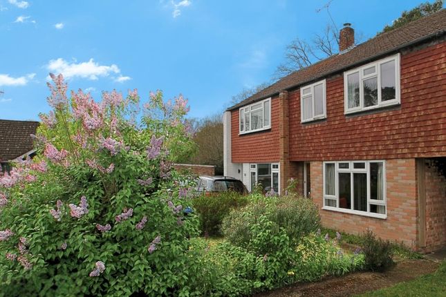3 bed property, in Connaught Crescent, £410,000