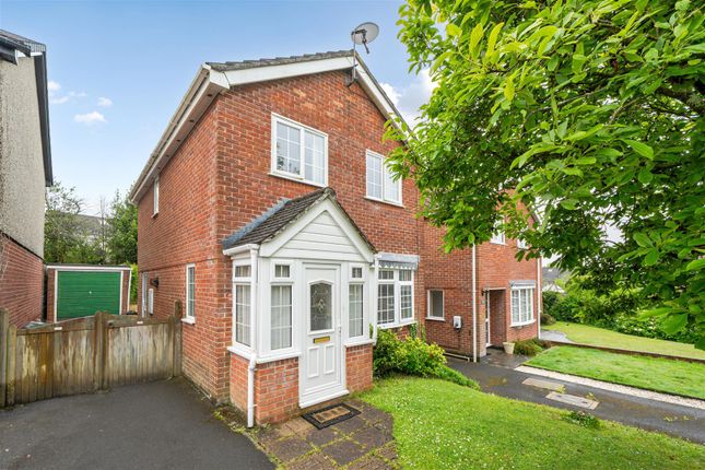 3 bed property, in Trehill Road, £335,000