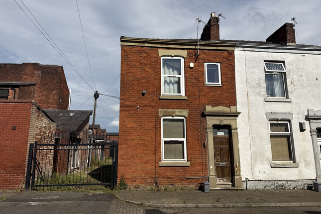 5 bed property, in 30 St. Christophers Road, £40,000