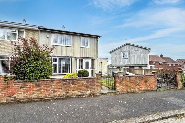 3 bed property, in Oak Road, £60,000