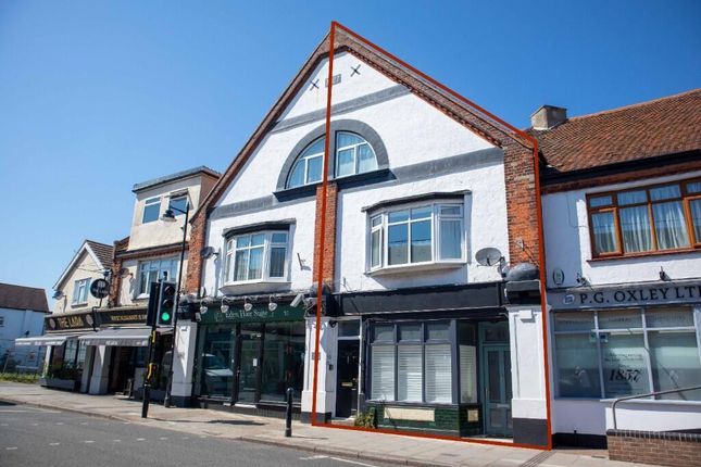 4 bed property, in High Street, £375,000