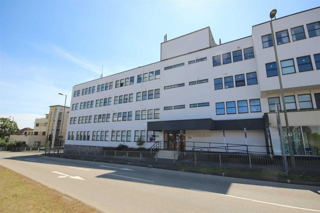 1 bed property, in Hulbert Road, £110,000