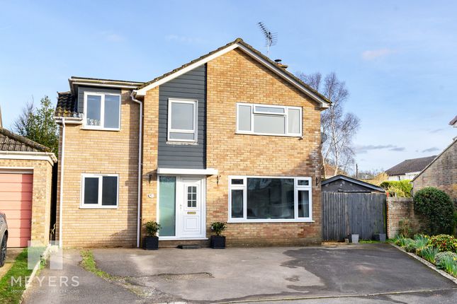 4 bed property, in Hudson Close, £535,000