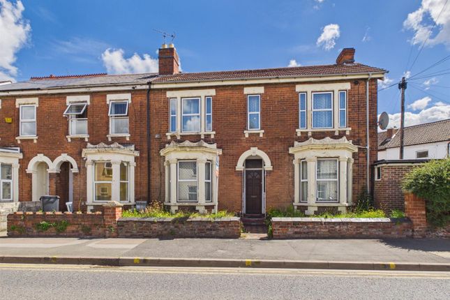 3 bed property, in Barton Street, £220,000