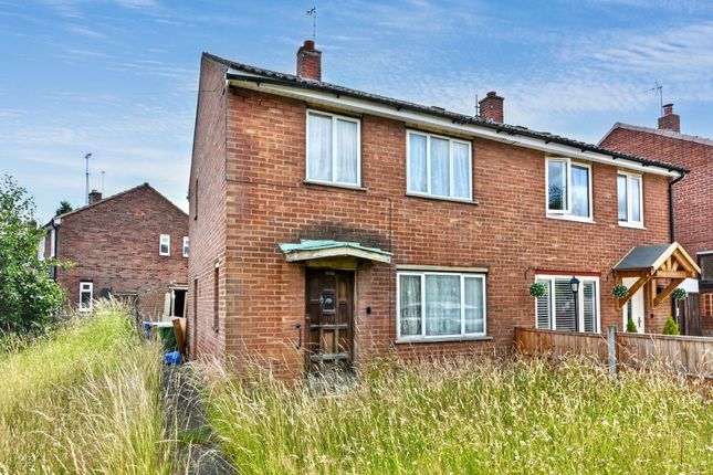 2 bed property, in 124 Coulthwaite Way Brereton, £105,000