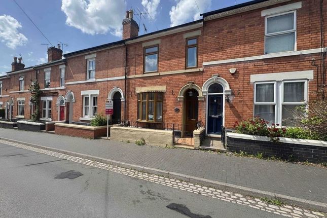 4 bed property, in West Avenue, £225,000