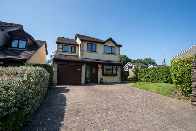 4 bed property, in Coronation Way, £375,000