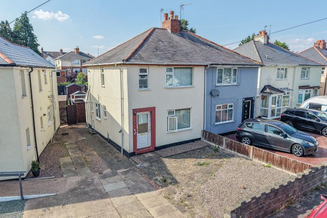 3 bed property, in Mount Road, £160,000
