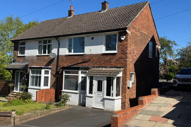 3 bed property, in Rushton Drive, £425,000