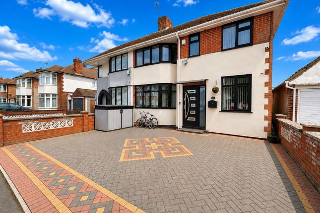 4 bed property, in St. Martins Avenue, £500,000