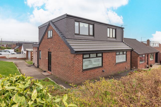 4 bed property, in Grasmere Road, £425,000