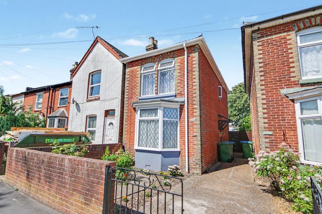 2 bed property, in Priory Road, £250,000
