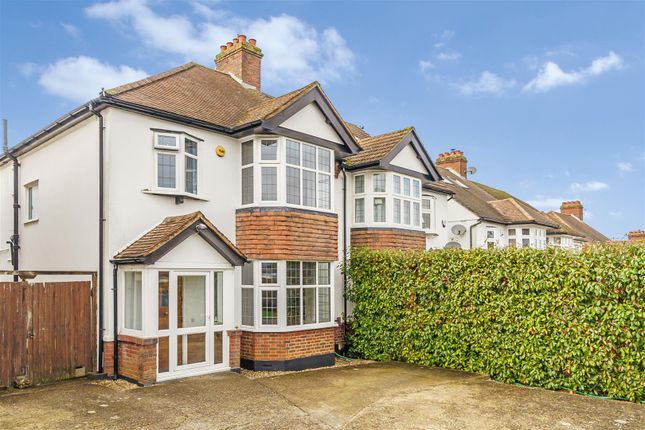 3 bed property, in Wilmot Way, £700,000
