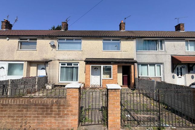 3 bed property, in Old Farm Road, £145,000