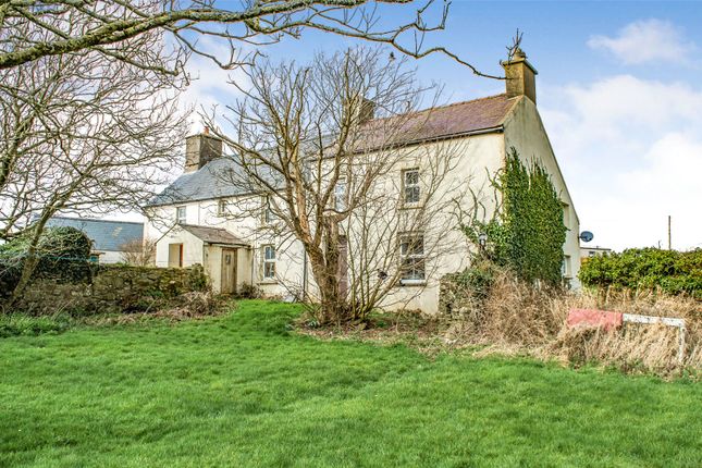6 bed property, in Llanferran Farm, £950,000