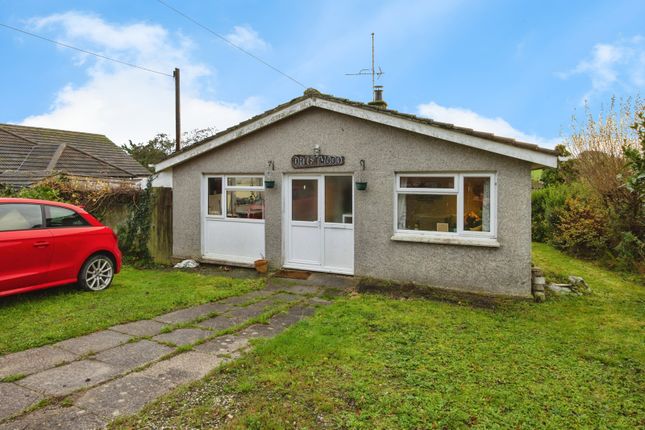 2 bed property, in Portheast Way, £310,000