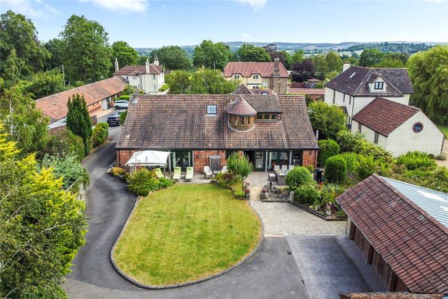 5 bed property, in Eastwood Park, £1,350,000