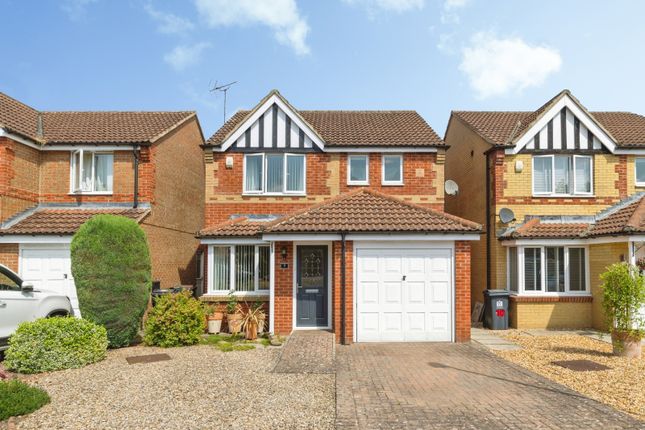3 bed property, in Callum Close, £240,000