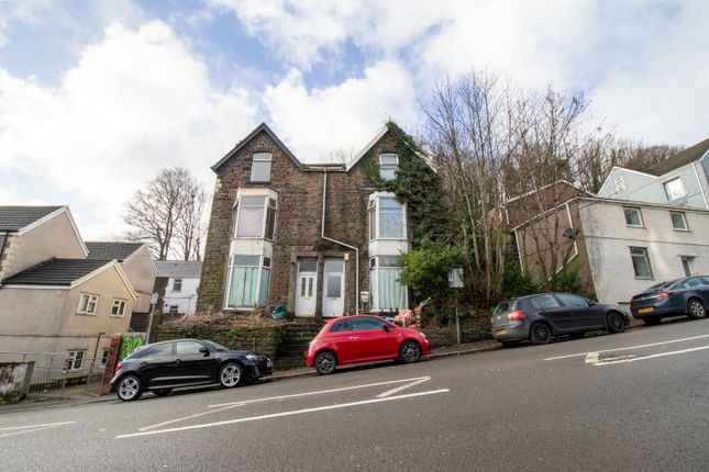 5 bed property, in Mount Pleasant, £175,000