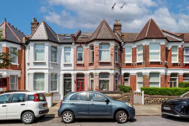 4 bed property, in Victoria Road, £1,000,000