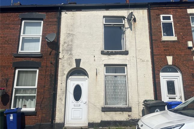 2 bed property, in Providence Street, £100,000