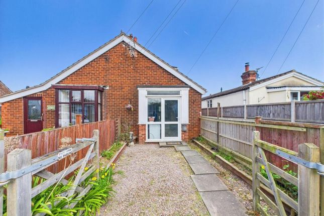 2 bed property, in Waterloo Road, £120,000