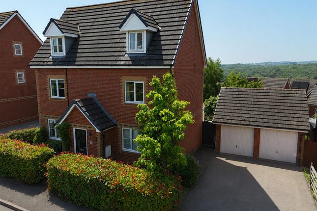 6 bed property, in Fryth Wood, £569,950