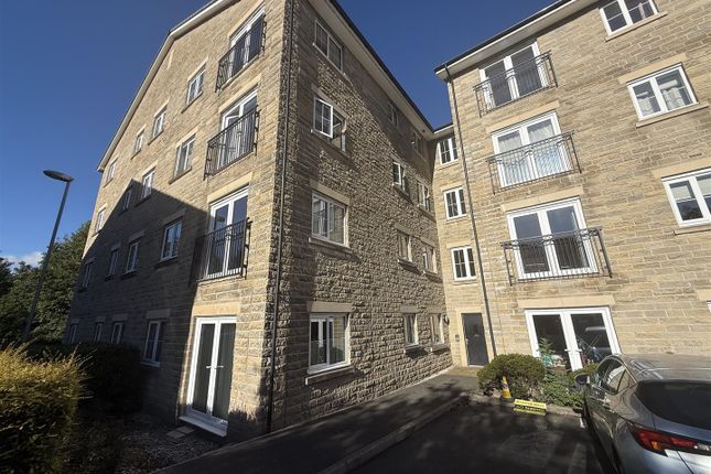 2 bed property, in Bramble Court, £135,000