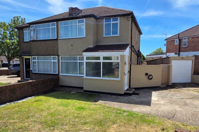 2 bed property, in Leamington Place, £500,000