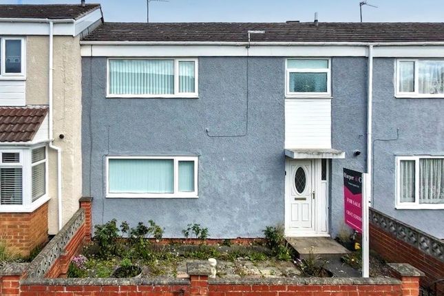 3 bed property, in Houghton Green, £98,000