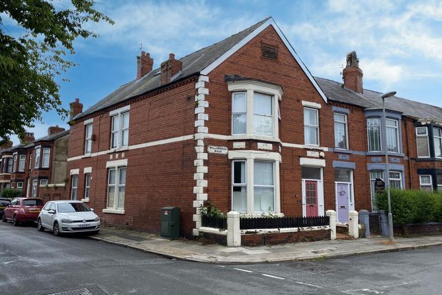 7 bed property, in 1 Willowdale Road, £75,000