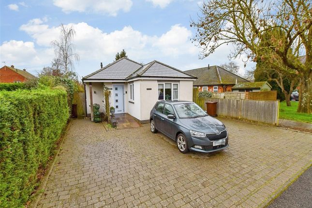 2 bed property, in Orchard Field, £375,000