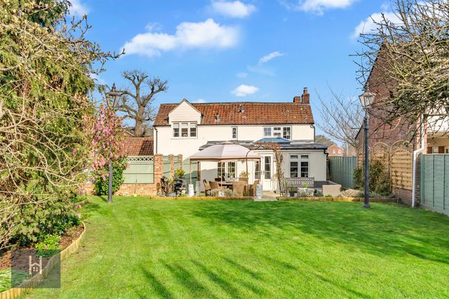 4 bed property, in New Road, £865,000