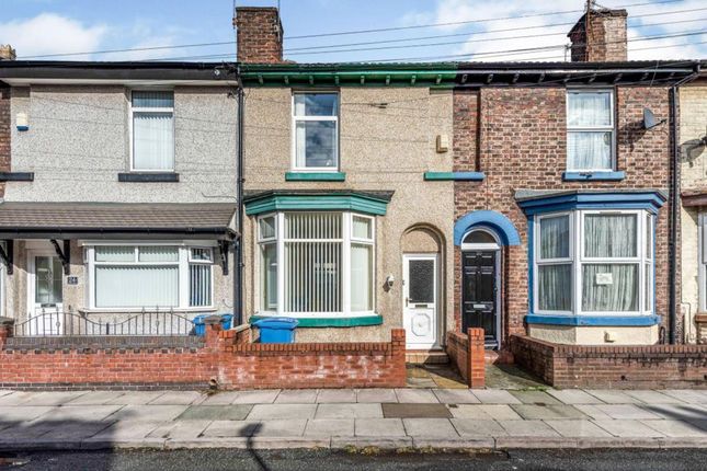 2 bed property, in Sutton Street, £130,000