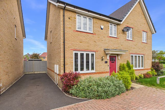 3 bed property, in Bluebell Road Isleham, £350,000