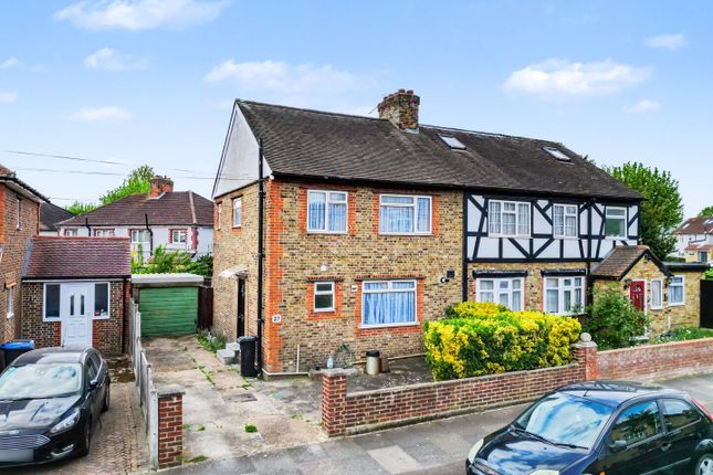 3 bed property, in Chalfont Road, £499,995