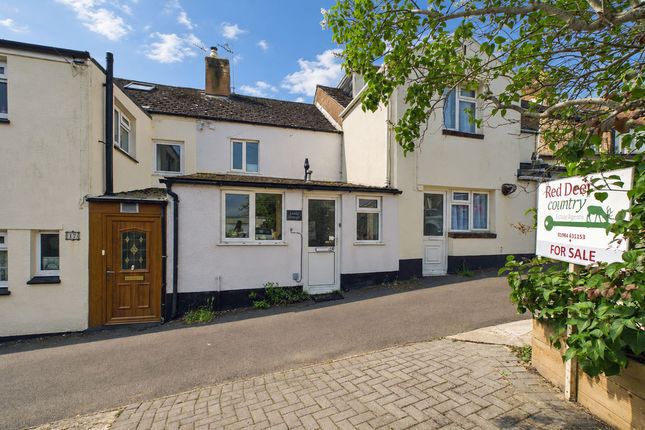 2 bed property, in Causeway Terrace, £195,000