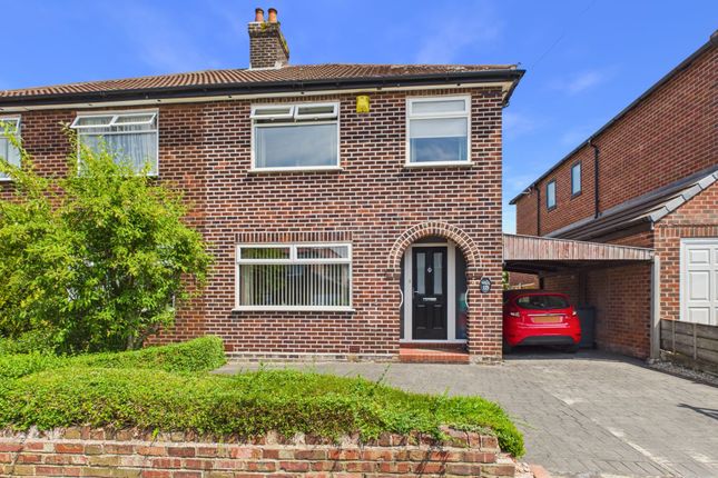 3 bed property, in Highfield Road, £375,000
