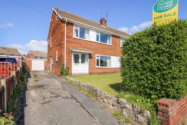 3 bed property, in Baghill Lane, £200,000