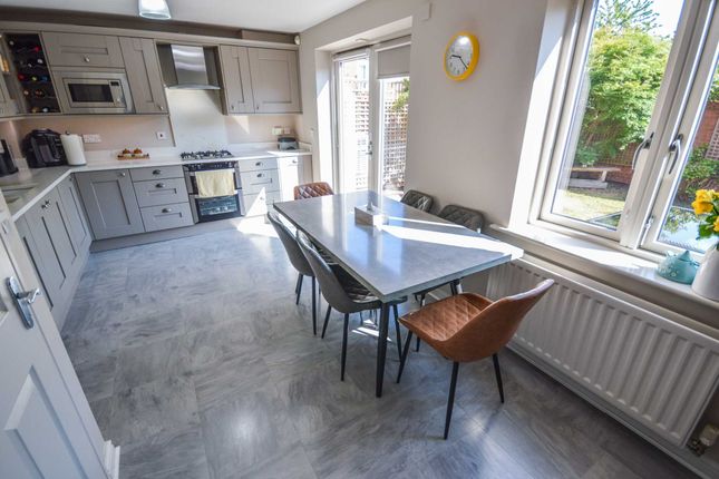 4 bed property, in Parkgate Road, £550,000
