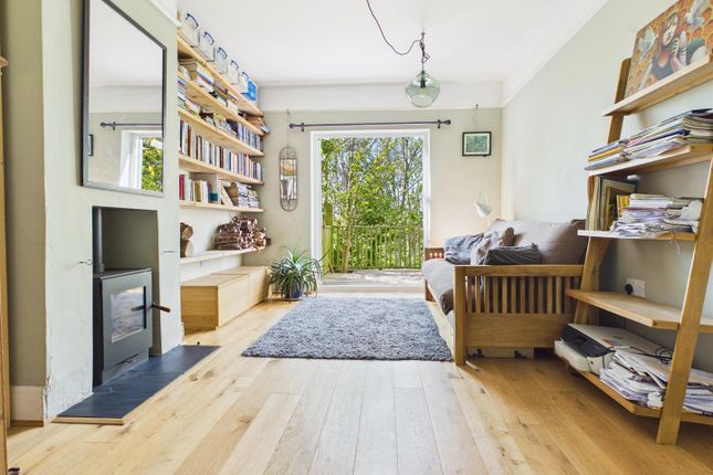 4 bed property, in Evelyn Terrace, £650,000