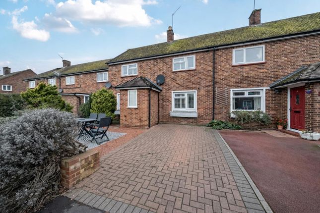3 bed property, in Kingsbury Drive, £500,000