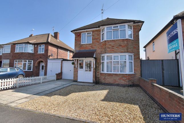 3 bed property, in Ashbourne Road, £310,000