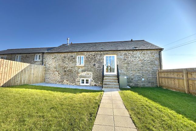 3 bed property, in Helston TR13, £475,000