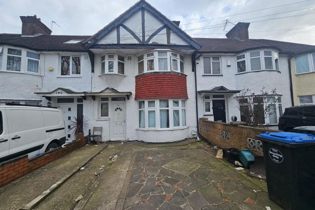 3 bed property, in Monks Park, £515,000