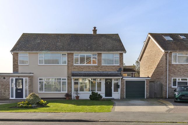 3 bed property, in Winchester Drive, £499,950