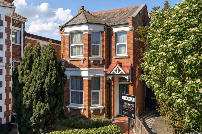 5 bed property, in Riffel Road, £999,950