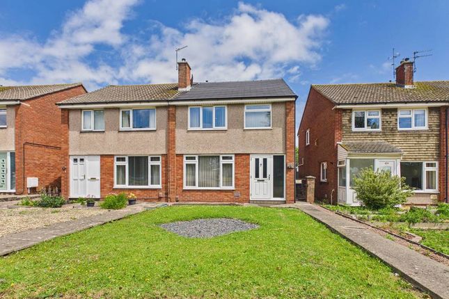 3 bed property, in Farley Close, £300,000