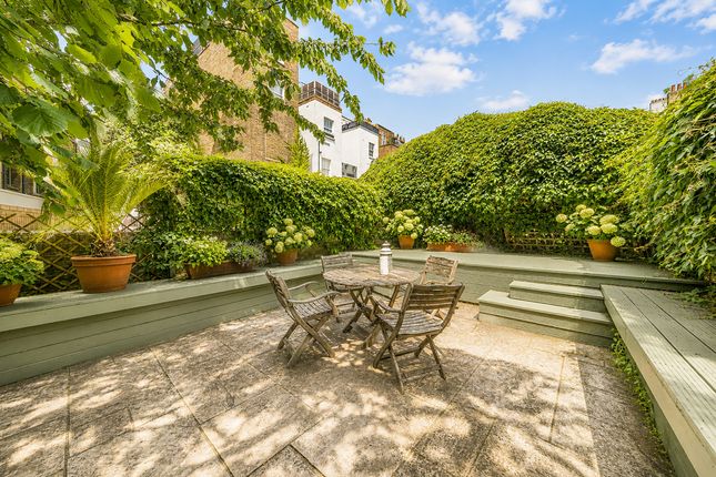 2 bed property, in Finborough Road, £700,000
