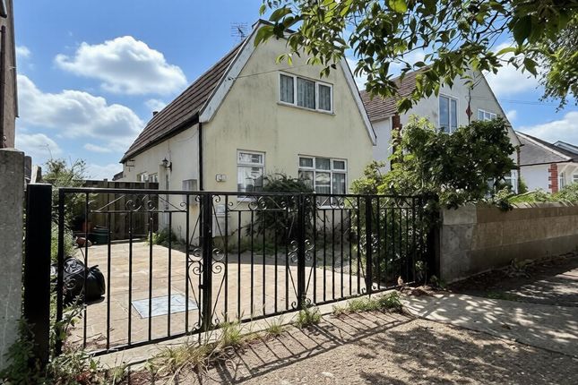 2 bed property, in 21 Elm Road, £170,000